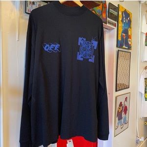 Off white long sleeve shirt